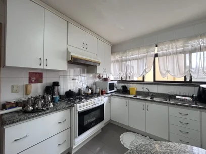 Foto Apartamento com 3 Dormitórios