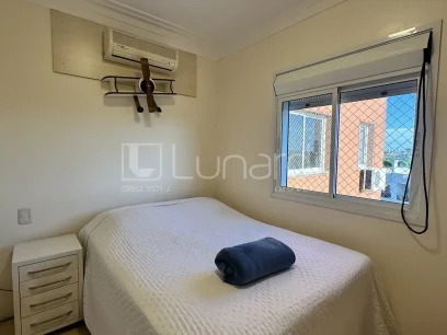 Foto Apartamento com 3 Dormitórios