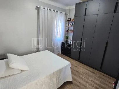 Foto Apartamento com 2 Dormitórios