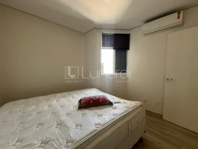Foto Apartamento com 2 Dormitórios