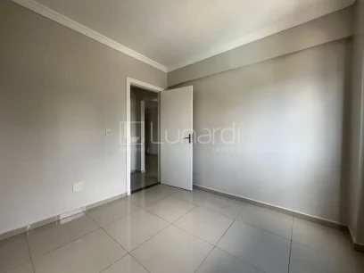 Foto Apartamento com 2 Dormitórios