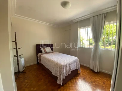 Foto Apartamento com 3 Dormitórios