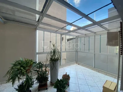 Foto Apartamento com 3 Dormitórios