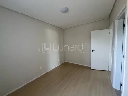 Foto Apartamento com 2 Dormitórios