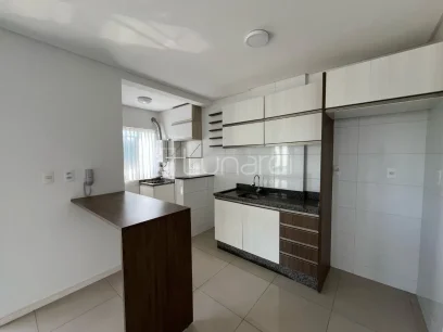Foto Apartamento com 2 Dormitórios