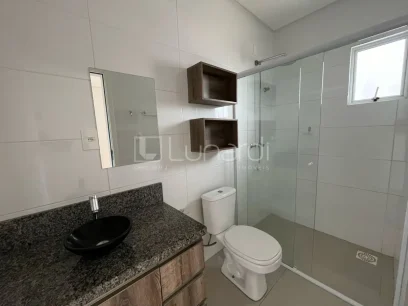 Foto Apartamento com 2 Dormitórios