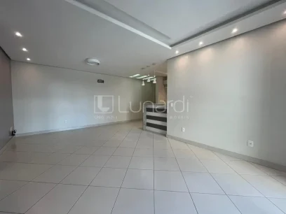 Foto Apartamento com 3 Dormitórios