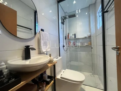 Foto Apartamento com 2 Dormitórios