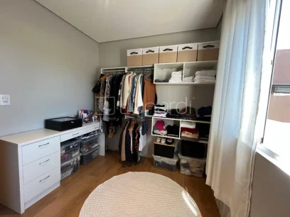 Foto Apartamento com 2 Dormitórios