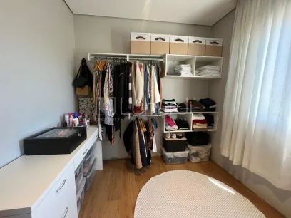 Foto Apartamento com 2 Dormitórios