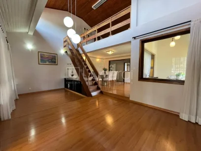 Foto Casa com 3 Dormitórios