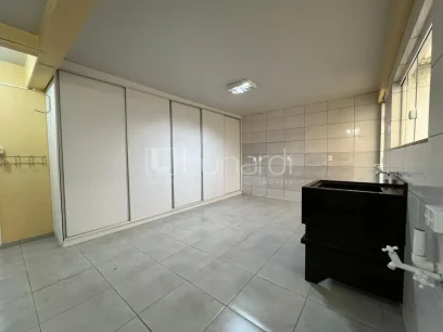 Foto Casa com 3 Dormitórios