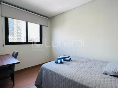 Foto Apartamento com 2 Dormitórios