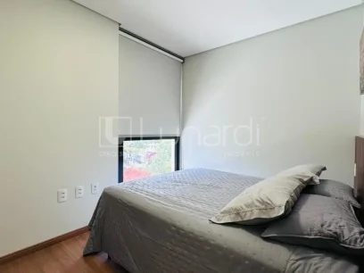 Foto Apartamento com 2 Dormitórios