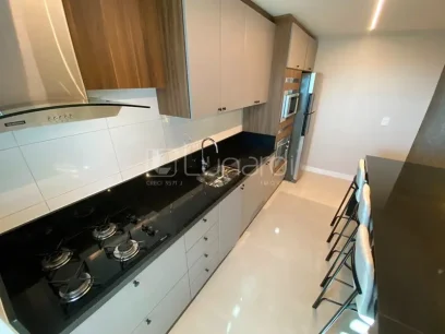 Foto Apartamento com 2 Dormitórios