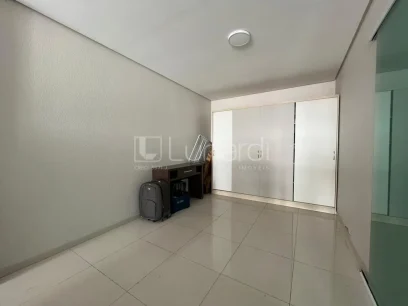 Foto Casa com 3 Dormitórios