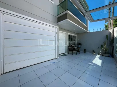 Foto Casa com 3 Dormitórios