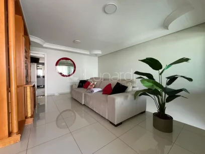 Foto Casa com 3 Dormitórios