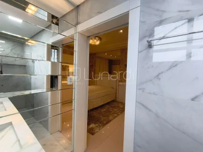 Foto Apartamento com 2 Dormitórios