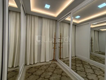 Foto Apartamento com 2 Dormitórios