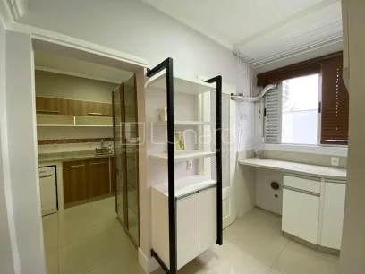 Foto Apartamento com 2 Dormitórios