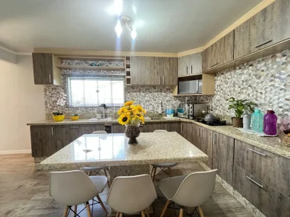 Foto Casa com 3 Dormitórios