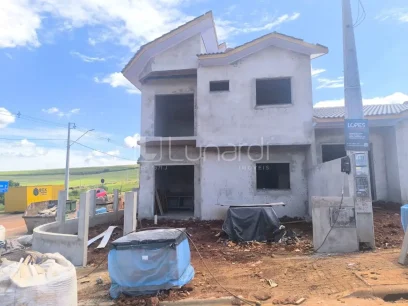 Foto Sobrado com 2 Suítes