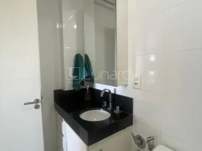 Foto Apartamento com 2 Dormitórios