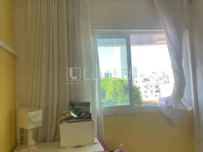 Foto Apartamento com 2 Dormitórios