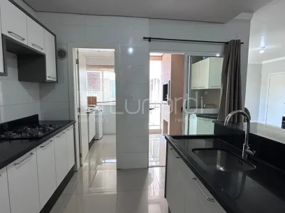 Foto Apartamento com 2 Dormitórios