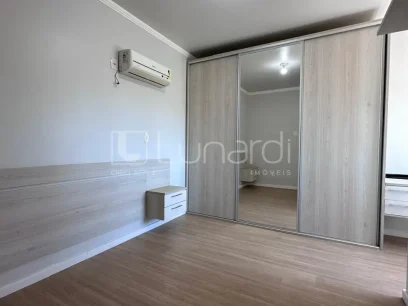 Foto Apartamento com 2 Dormitórios