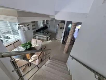 Foto Casa com 3 Dormitórios