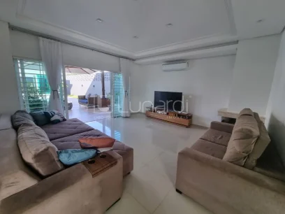 Foto Casa com 3 Dormitórios