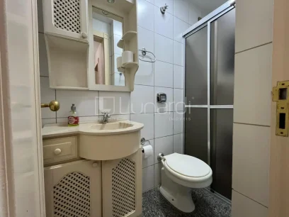 Foto Apartamento com 4 Dormitórios
