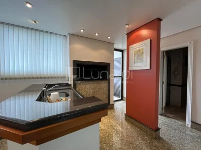 Foto Apartamento com 4 Dormitórios