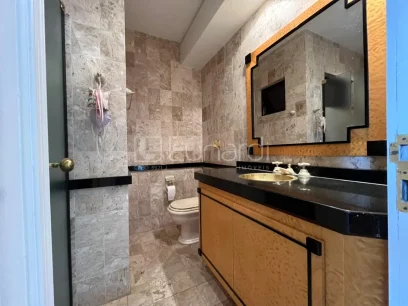 Foto Apartamento com 4 Dormitórios