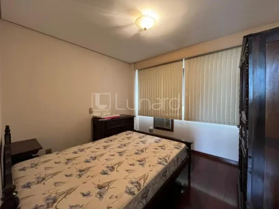 Foto Apartamento com 4 Dormitórios