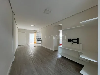 Foto Apartamento com 2 Dormitórios