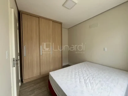 Foto Apartamento com 2 Dormitórios