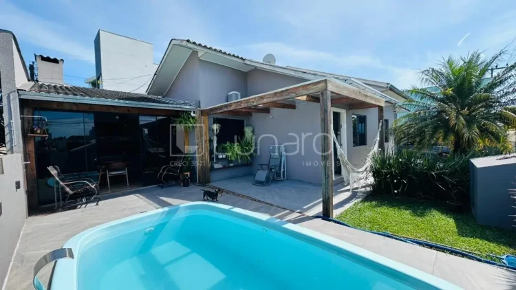 Casa com 3 Dormitórios