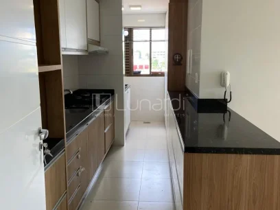 Foto Apartamento com 2 Dormitórios