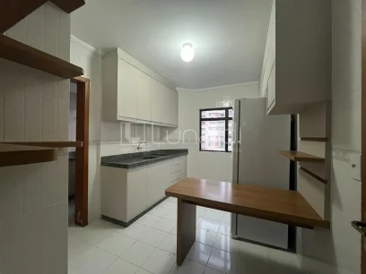 Foto Apartamento com 3 Dormitórios