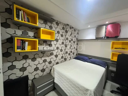 Foto Apartamento com 2 Dormitórios