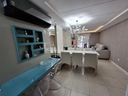 Foto Apartamento com 2 Dormitórios