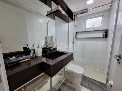 Foto Apartamento com 2 Dormitórios