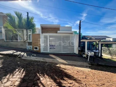 Foto Casa com 2 Dormitórios