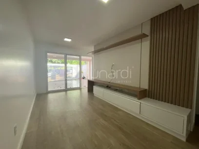 Foto Casa com 2 Dormitórios