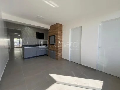 Foto Casa com 2 Dormitórios