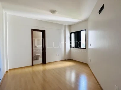 Foto Apartamento com 3 Dormitórios