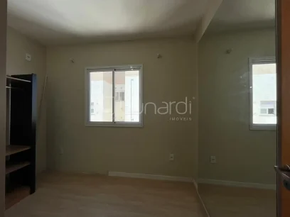 Foto Apartamento com 2 Dormitórios